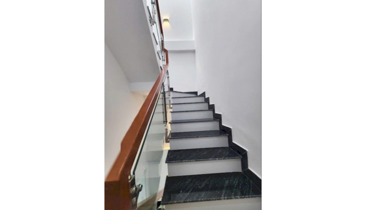GẦN CHỢ BÌNH LONG - NGÃ TƯ 4 XÃ, NHÀ 3 TẦNG, 56M2, MẶT TIỀN KINH DOANH GIÁ CHỈ NHỈNH 6 TỶ